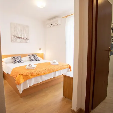 Apartment Gospojica *